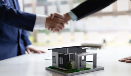 Understanding rental laws in Oman 2026 including tenancy contracts, rent increase rules, eviction procedures and legal rights of landlords and tenants
Rental property in Oman illustrating tenant rights, landlord rights, tenancy contract regulations and eviction law in the Sultanate of Oman 2026