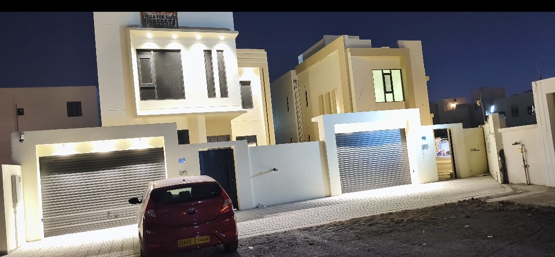 Luxury Twin Villa for Sale – Al Maabilah Block 9