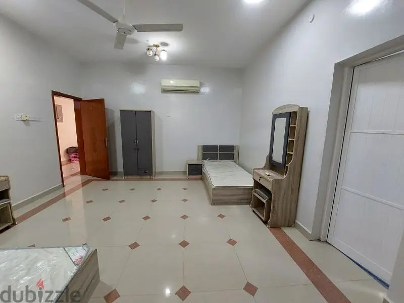 غرفة مفردة للموظفات في الموالح خلف السيتي سنتر