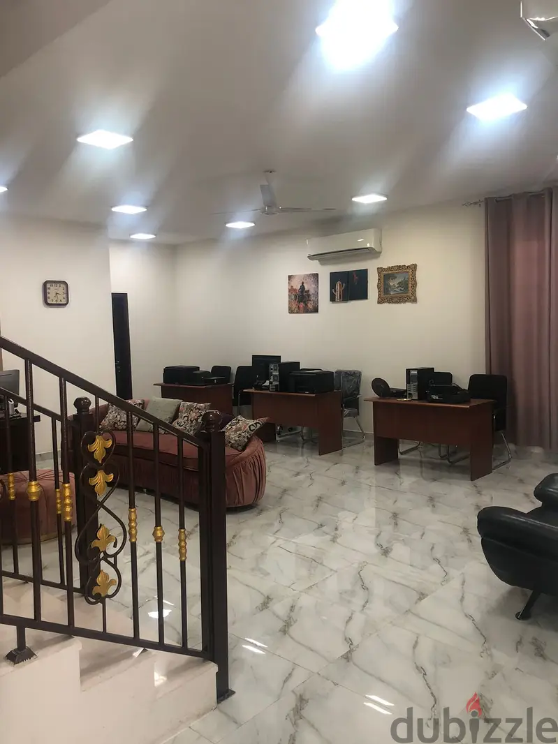 فيلا راقية للإيجار – المعبيلة الجنوبية (حلة النصر)