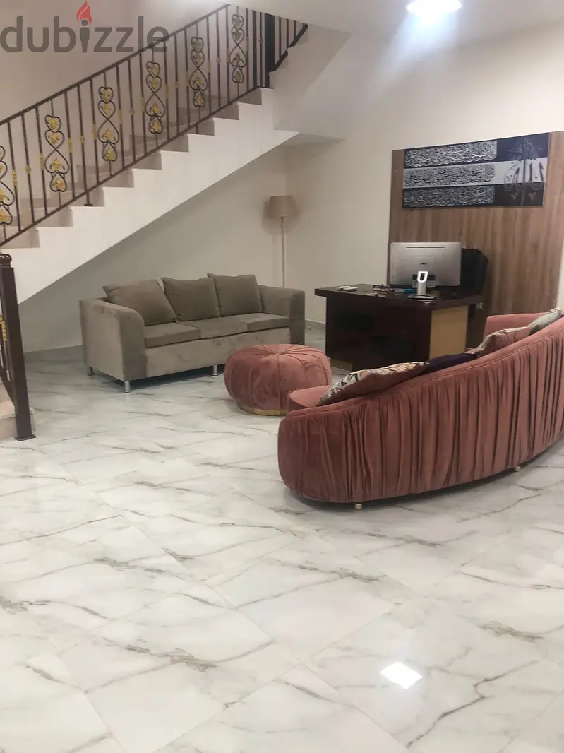 فيلا راقية للإيجار – المعبيلة الجنوبية (حلة النصر)