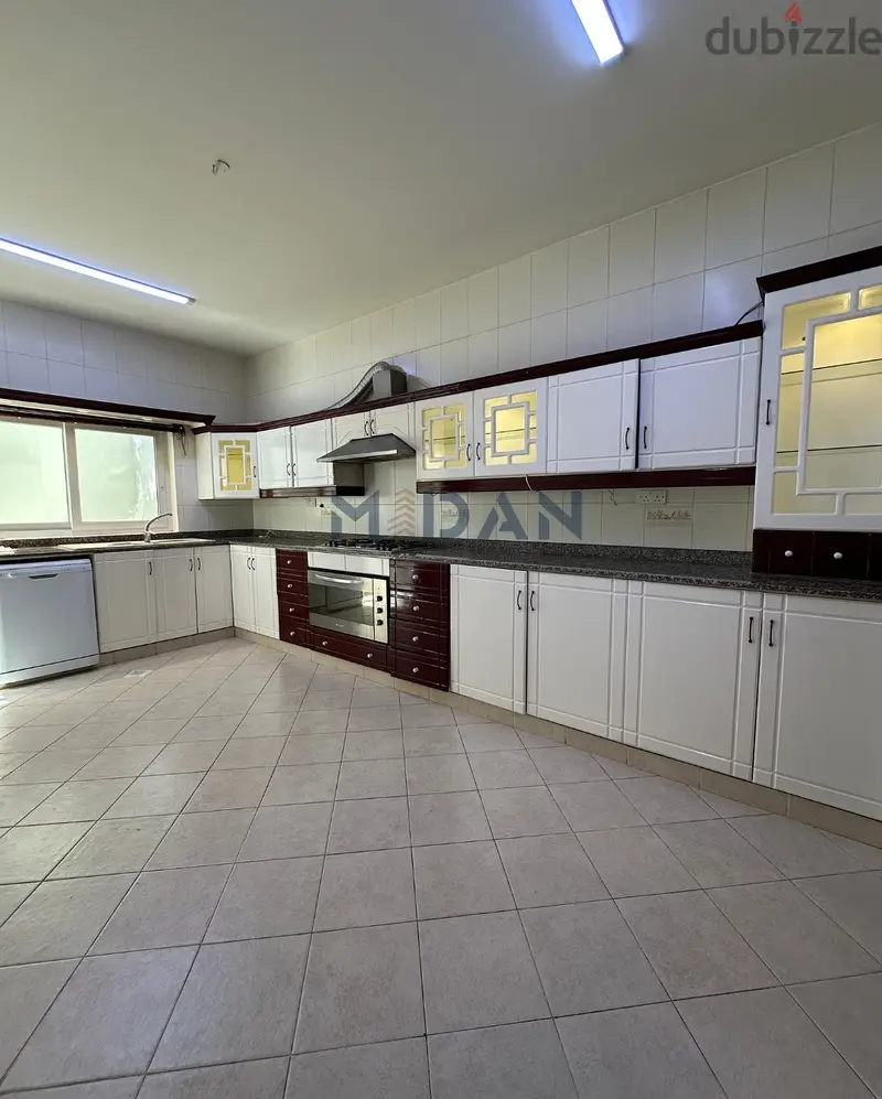 Excellent 4+1 Bedroom Villa for Rent in Azaiba