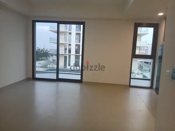 شقة راقية للإيجار – الموجLuxury Apartment for Rent brand new – Al Mouj