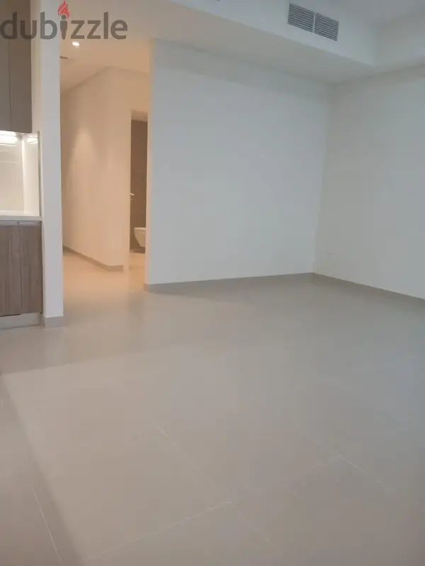 شقة راقية للإيجار – الموجLuxury Apartment for Rent brand new – Al Mouj