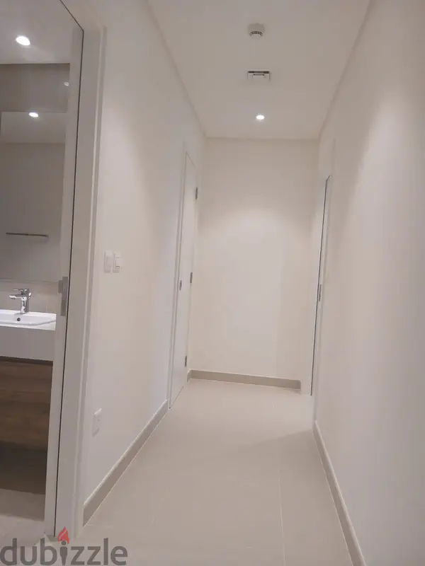 شقة راقية للإيجار – الموجLuxury Apartment for Rent brand new – Al Mouj