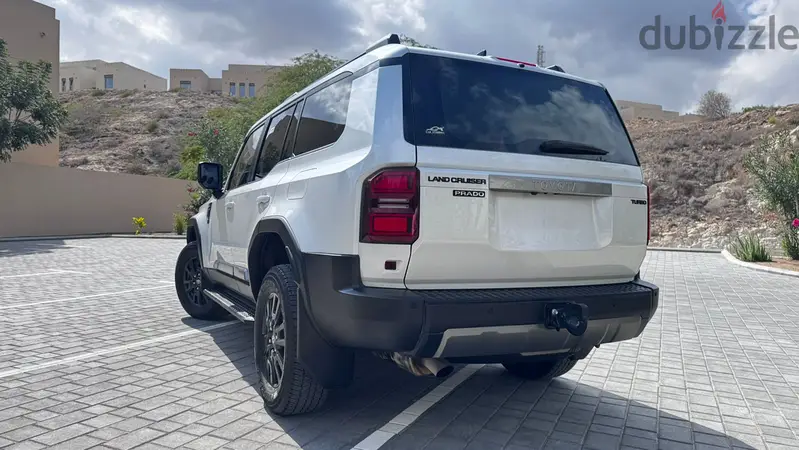 TOYOTA PRADO 2.4T PREMIUM – MY : 2024