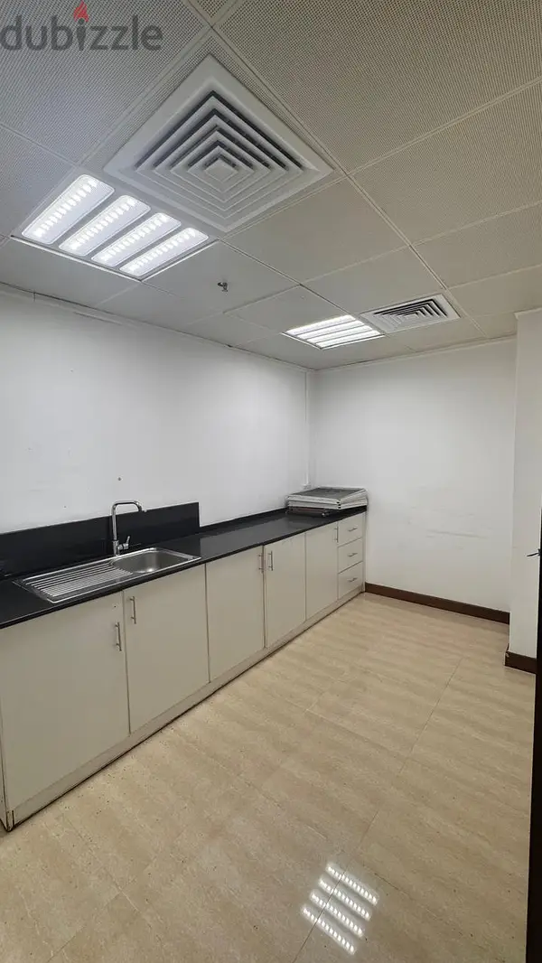 مساحات مكتبيه للايجارفي غلا برج النهضه/Office spaces for rent in Ghala