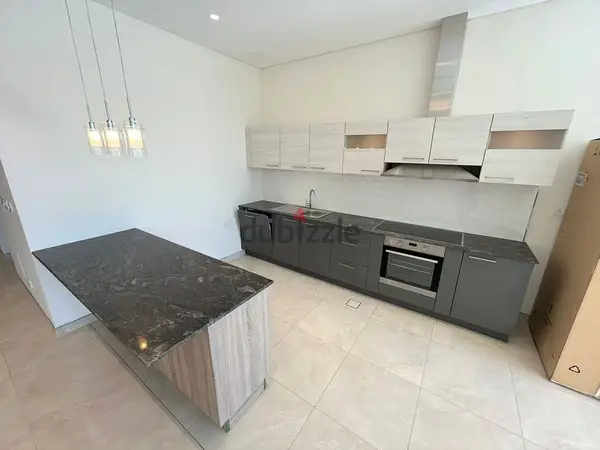 RMHV8706- Rose Village Four Bedroom Villa in Muscat Hills