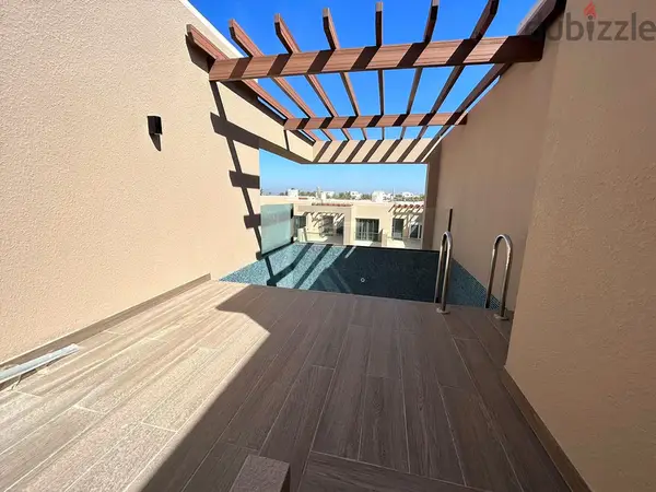 RMHV8706- Rose Village Four Bedroom Villa in Muscat Hills