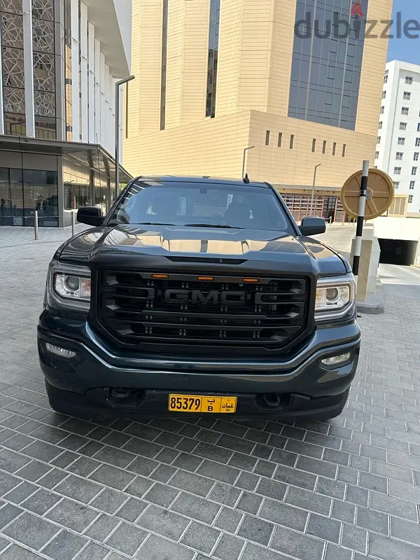 GMC SIERRA 2018 EXCELLENT Condition