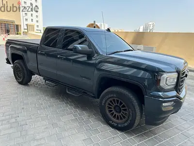 GMC SIERRA 2018 EXCELLENT Condition