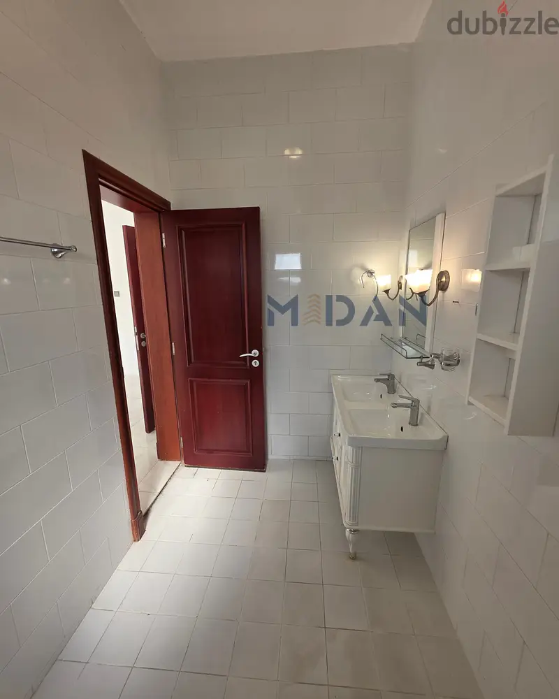 Spacious 4+1 Bedroom Villa for Immediate Rent in MQ