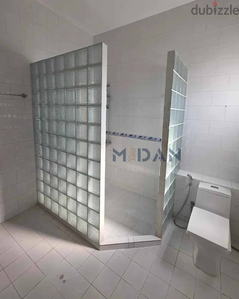 Spacious 4+1 Bedroom Villa for Immediate Rent in MQ