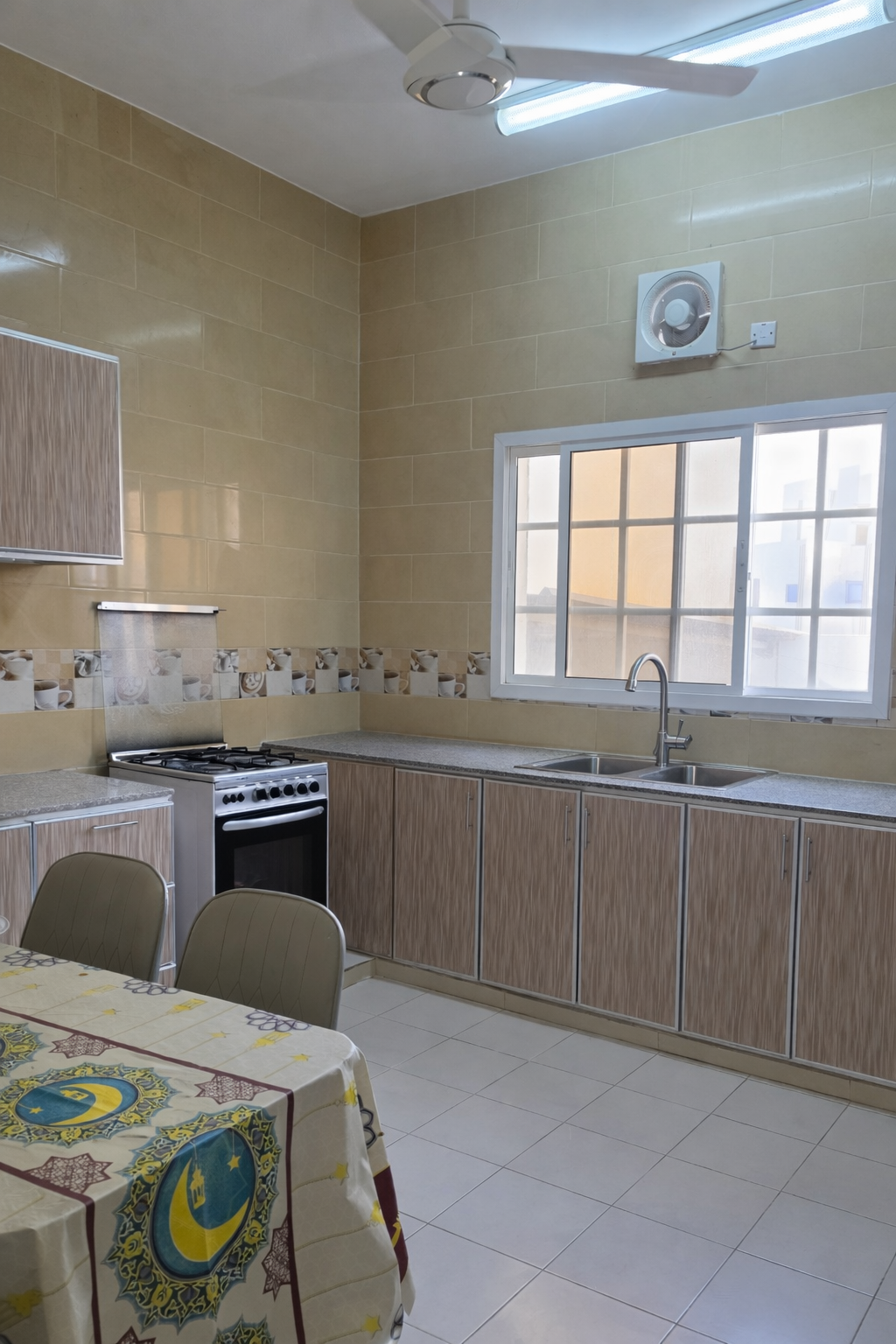 Villa in Alaamerat فلة مؤثثة للبيع