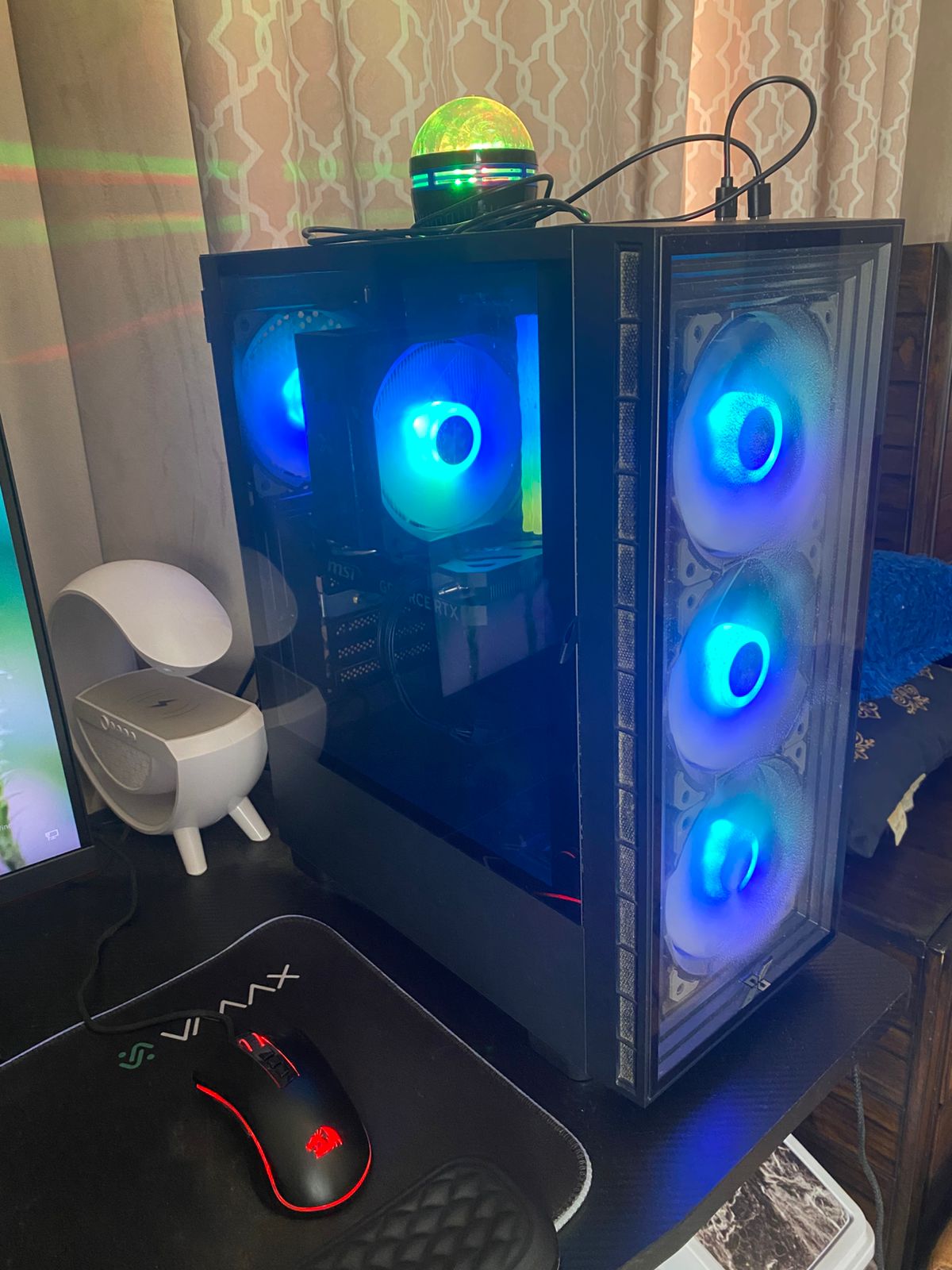 Gaming PC RTX 4060 مع شاشة 240Hz – يشغل Valorant / Warzone / Fortnite فوق 200 FPS – نظيف جداً