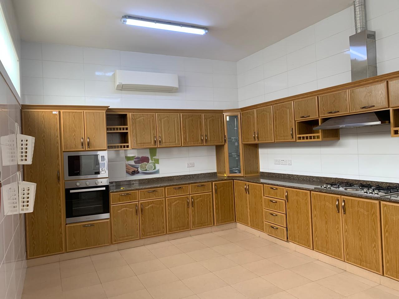 “Quality Villa for Rent in Hail South, Behind Nesto Hypermarket “