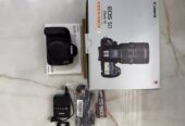 Hot Selling Canon EOS 5D Mark IV DSLR Camera with 24-105mm f-4L II Lens Ready To Ship