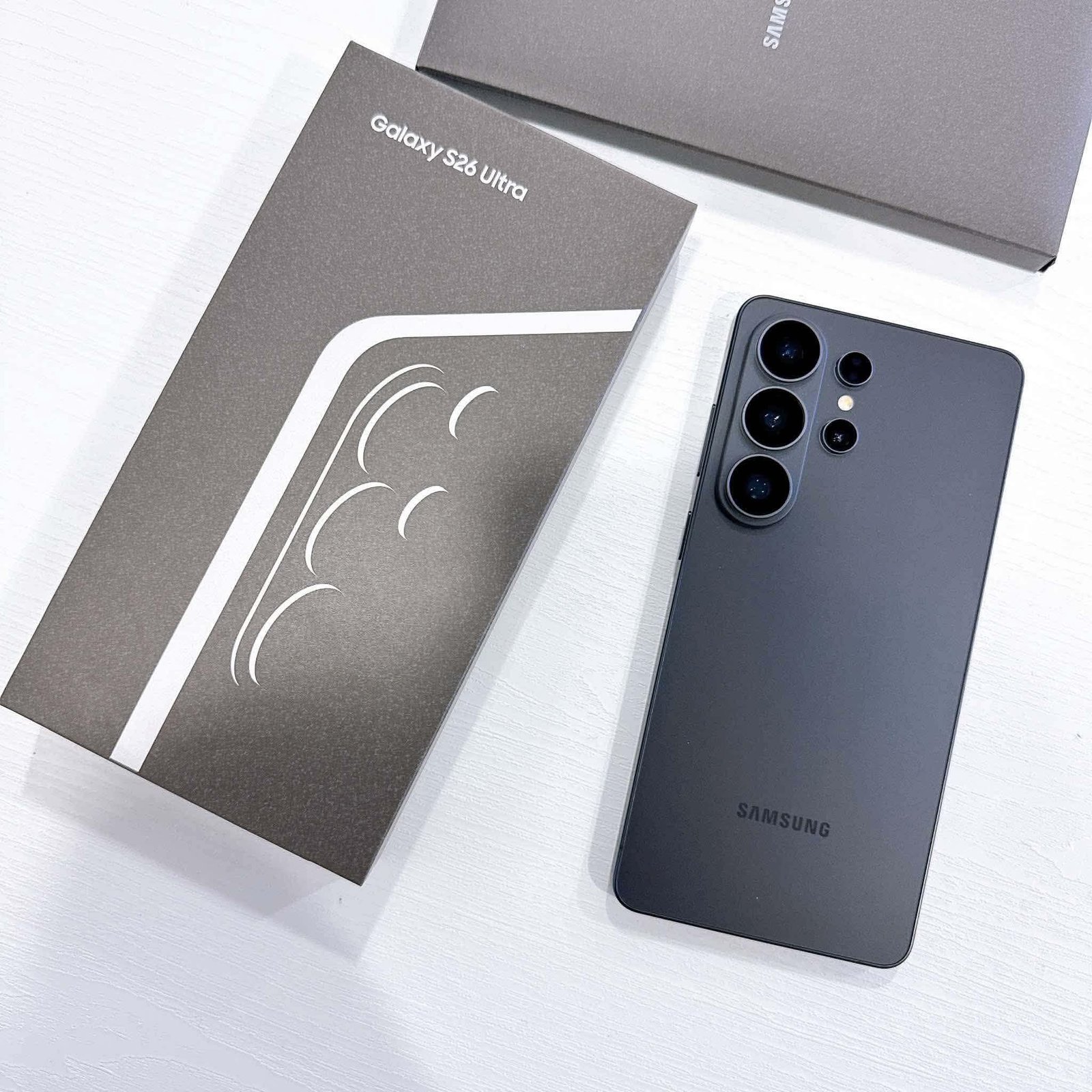 Original, Samsung Galaxy S26 Ultra , Samsung Galaxy S26, Samsung Galaxy S25 Ultra , Samsung Galaxy S25, Samsung Galaxy Z Fold7 , Apple iPhone 17 Pro Max, iPhone 17 Pro, iPhone 17 , iPhone Air , Apple iPhone 16 Pro Max, iPhone 16 Pro, iPhone 16