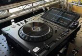 AlphaTheta CDJ-3000X , Pioneer CDJ-3000, Pioneer DJ DJM-A9, AlphaTheta Euphonia, Pioneer CDJ-2000NXS2, Pioneer DJM-900NXS2, Pioneer DJ DJM-V10 , Pioneer DJ DJM-S11, Denon DJ Prime 4+ , Allen & Heath Xone:96,