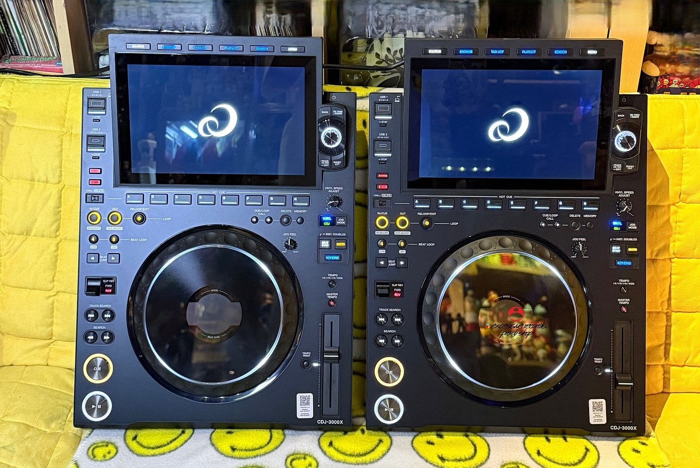 AlphaTheta CDJ-3000X , Pioneer CDJ-3000, Pioneer DJ DJM-A9, AlphaTheta Euphonia, Pioneer CDJ-2000NXS2, Pioneer DJM-900NXS2, Pioneer DJ DJM-V10-LF , Pioneer DJ DJM-S11, AlphaTheta XDJ-AZ, AlphaTheta OMNIS-DUO, Pioneer DJ OPUS-QUAD, Pioneer DJ XDJ-RX3, Pioneer XDJ-XZ, Pioneer DJ DDJ-FLX10