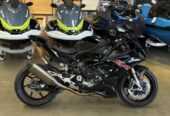 2022 BMW S 1000 RR Black Storm Metallic