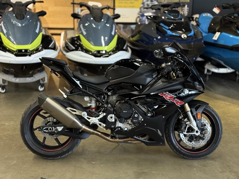 2022 BMW S 1000 RR Black Storm Metallic