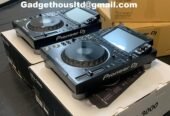 AlphaTheta CDJ-3000X , Pioneer CDJ-3000, Pioneer DJ DJM-A9, AlphaTheta Euphonia, Pioneer CDJ-2000NXS2, Pioneer DJM-900NXS2, Pioneer DJ DJM-V10 , Pioneer DJ DJM-S11, Denon DJ Prime 4+ , Allen & Heath Xone:96,