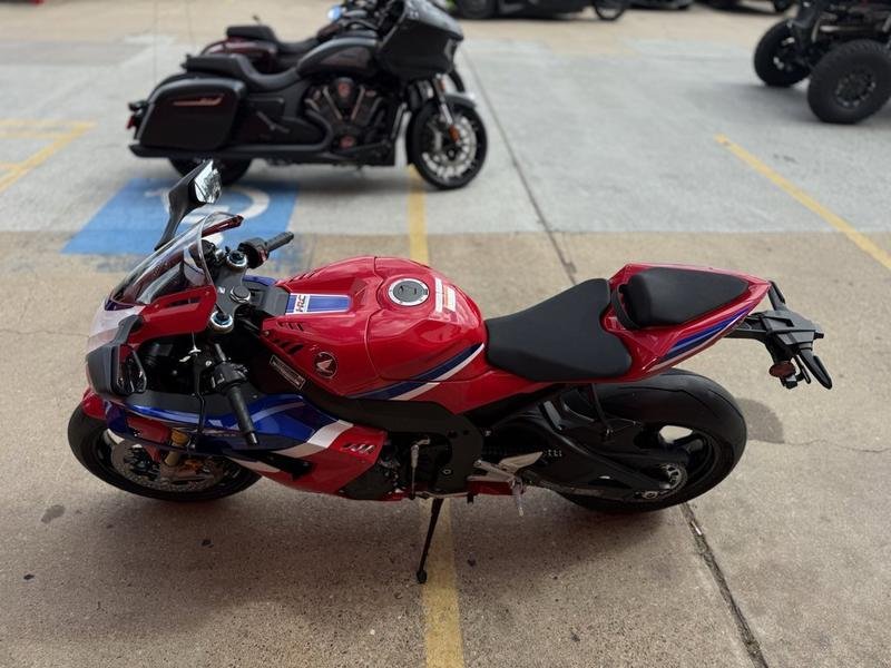 2026 Honda CBR1000RR-R Fireblade SP