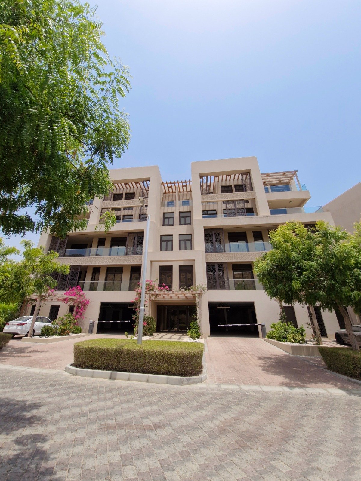 2+1 BR Apartment Furnished in Muscat bay – UMAS5