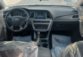 هيونداي سوناتا 2015 4 سلندر للبيع – نظيفة
