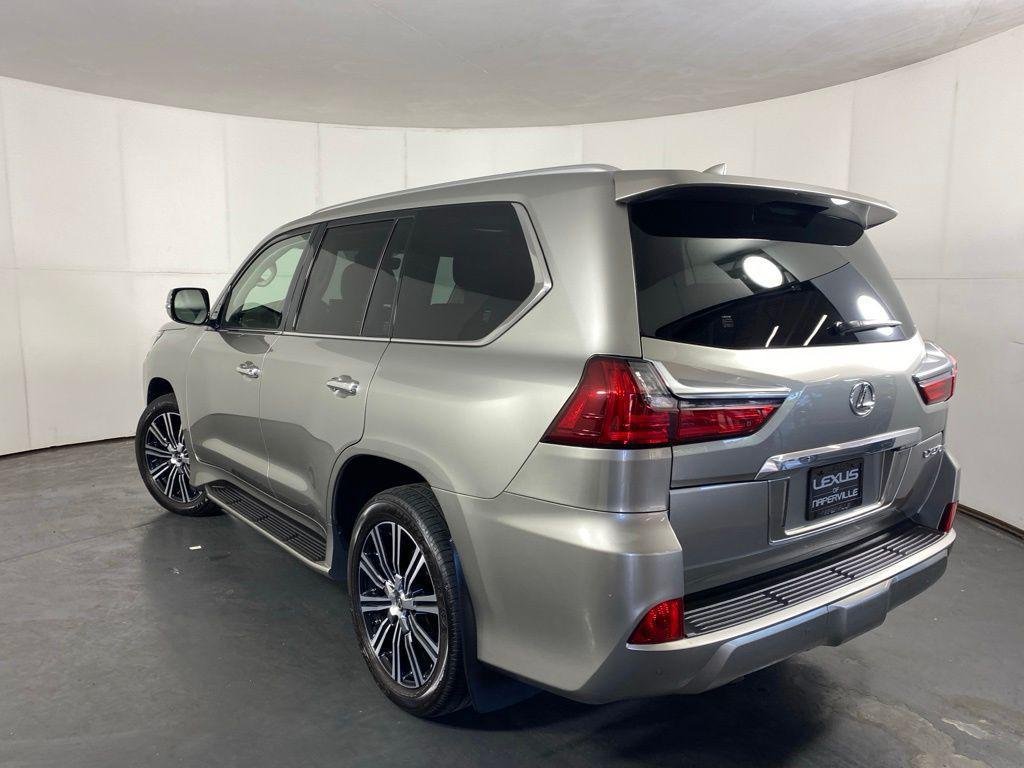 Selling used 2021 Lexus LX 570 Jeep Full Options