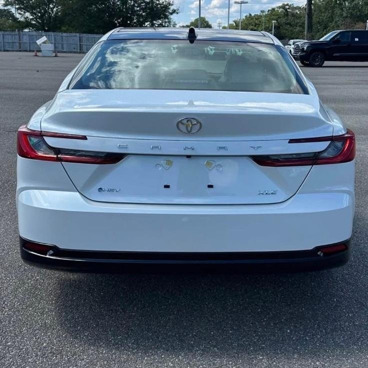 Toyota Camry 2025